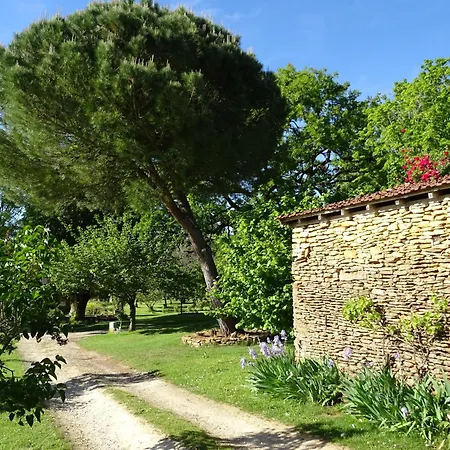 Perigourdin - 2 Nyaraló *